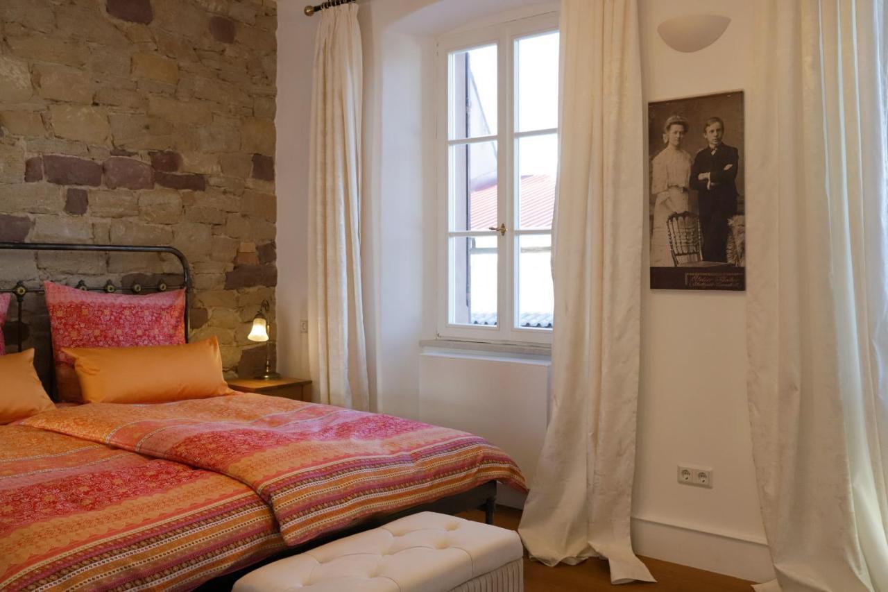 Boutique-Hotel Im Sternenhof Grosskarlbach Exteriör bild
